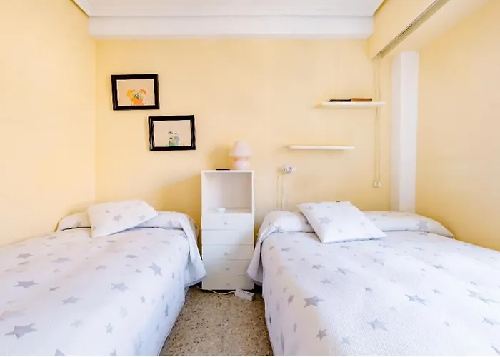 Se Alquila Una Habitacion Doble Con Aire Acondicionado