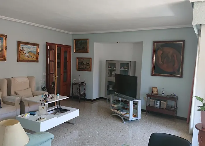 Se Alquila Una Habitacion Doble Con Aire Acondicionado