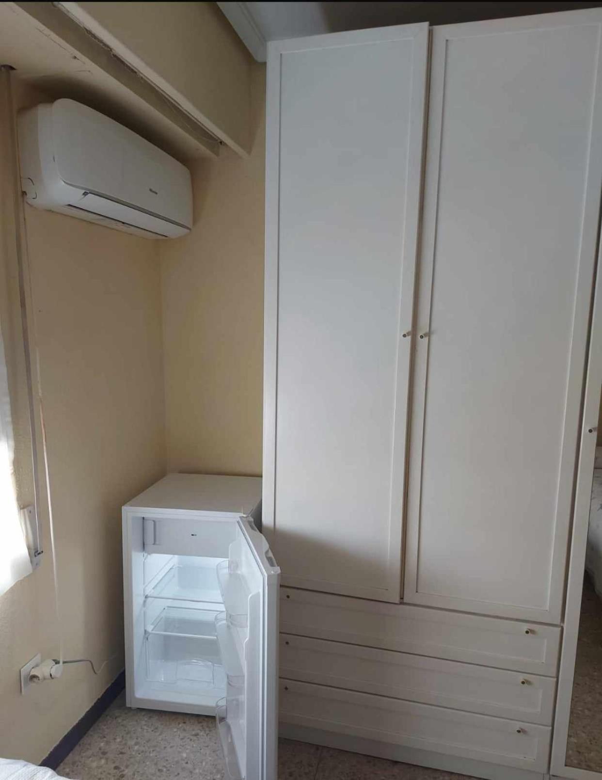 Séjour chez l'habitant Se Alquila Doble Con Aire Acondicionado Valence